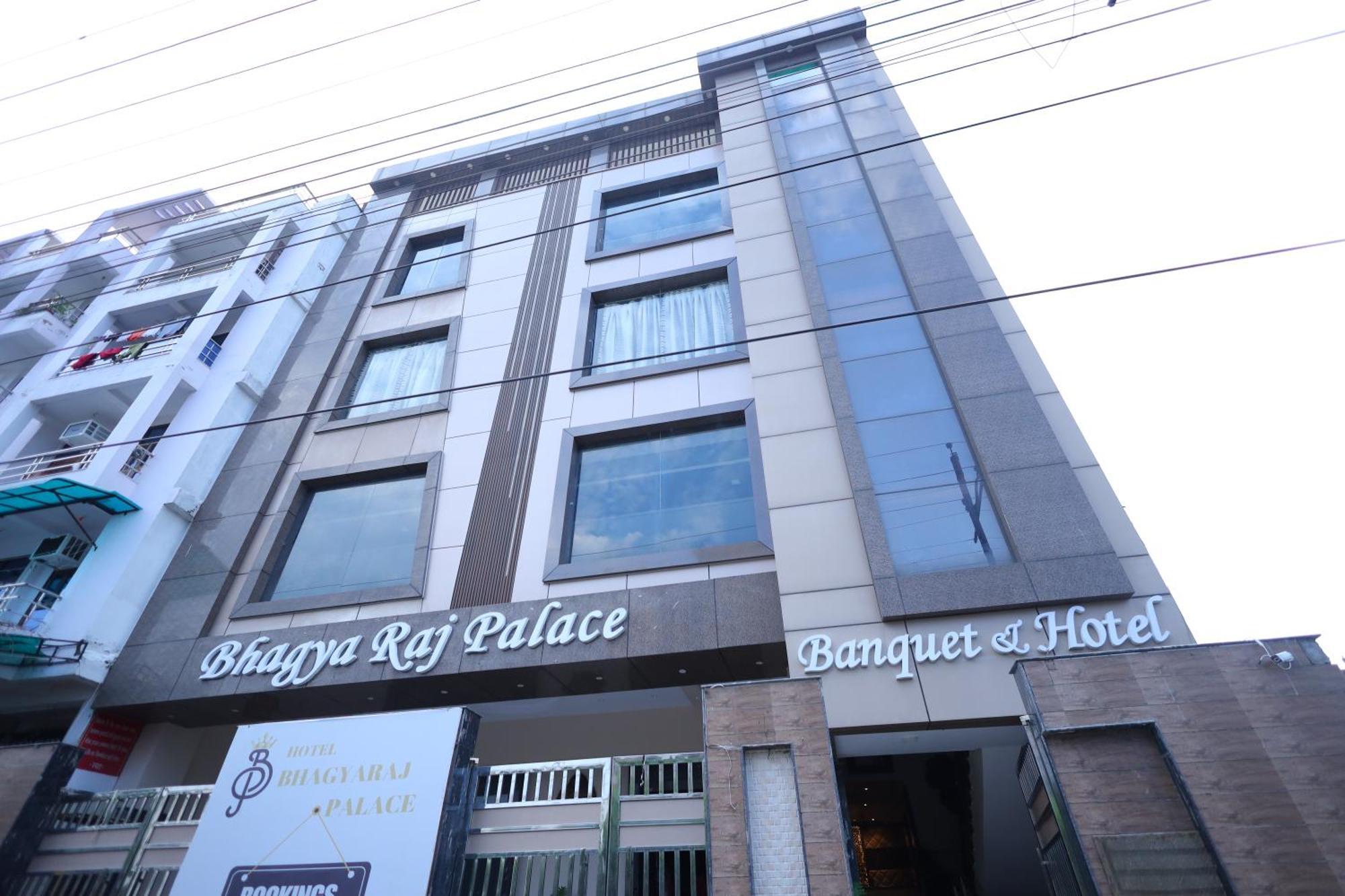 Hotel Bhagyaraj Palace A Luxury Hotel Keshavpuram Канпур Екстериор снимка