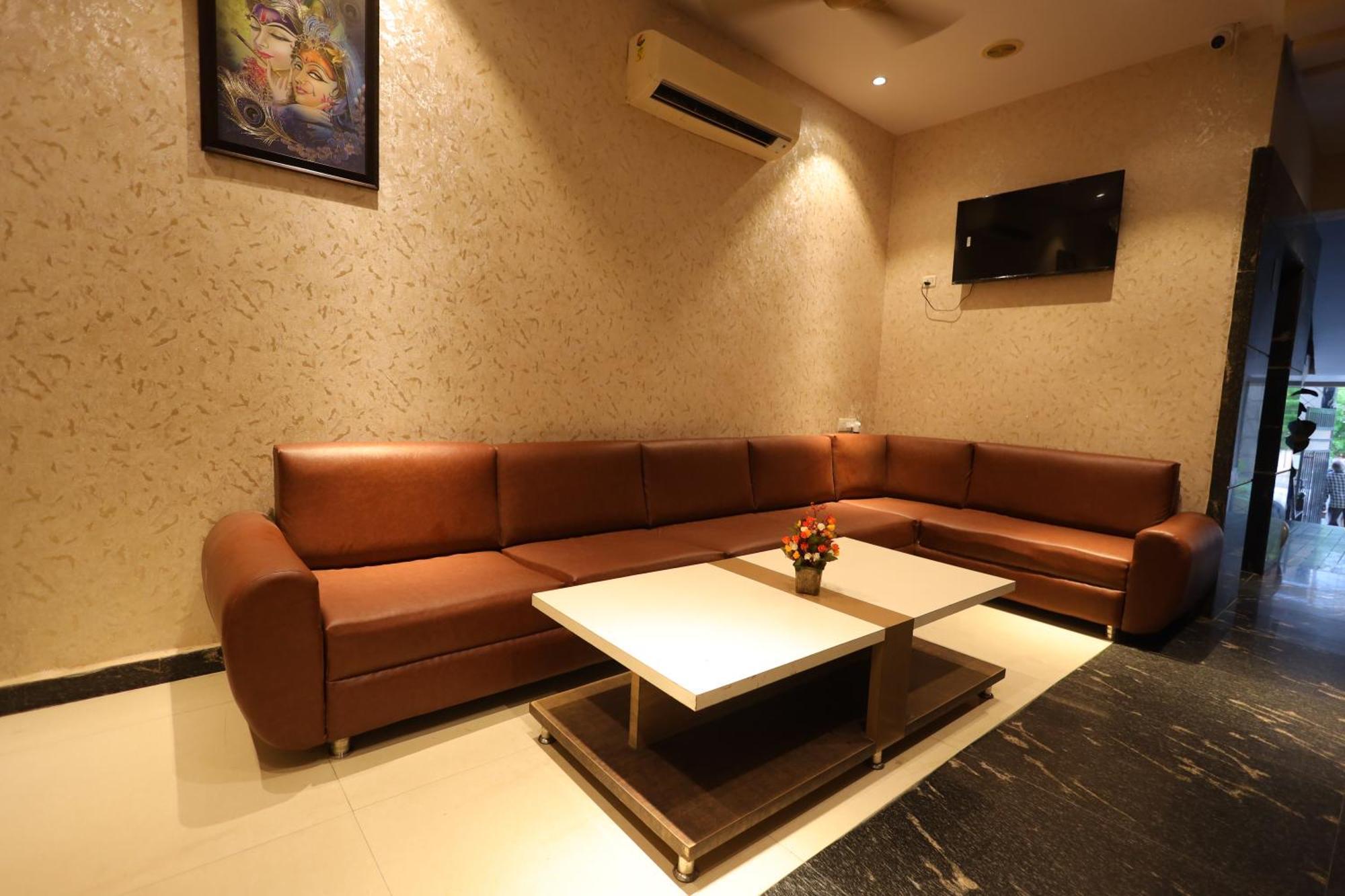 Hotel Bhagyaraj Palace A Luxury Hotel Keshavpuram Канпур Екстериор снимка